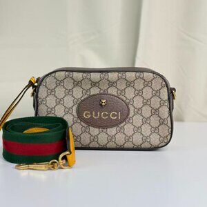 Gucci GG Logo Supreme Neonoe Vintage Shoulder Bag Crossbody with Green Red Strap